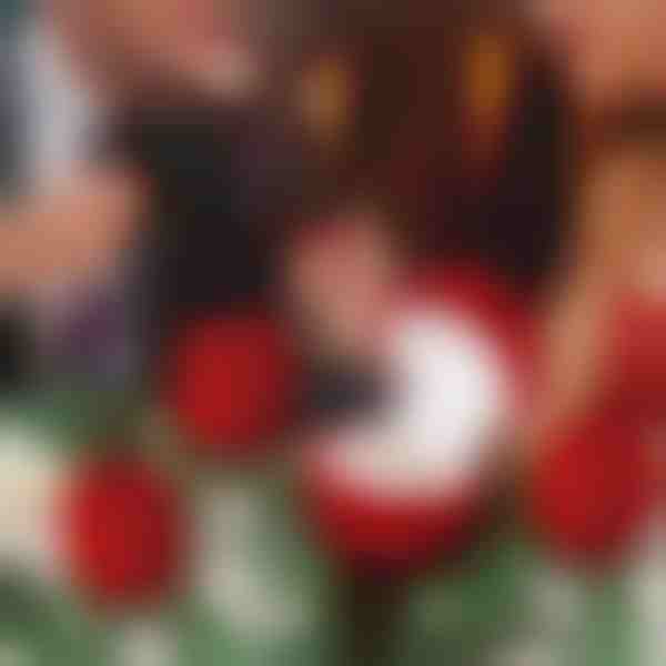 1 vnt. aksominė rožės formos žiedo dėžutė | ROSABOX