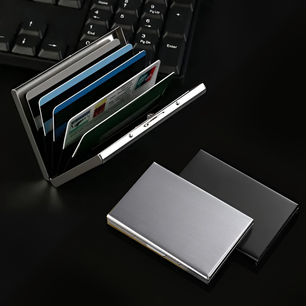 RFID blokuojanti metalinė piniginė | CARDITKA